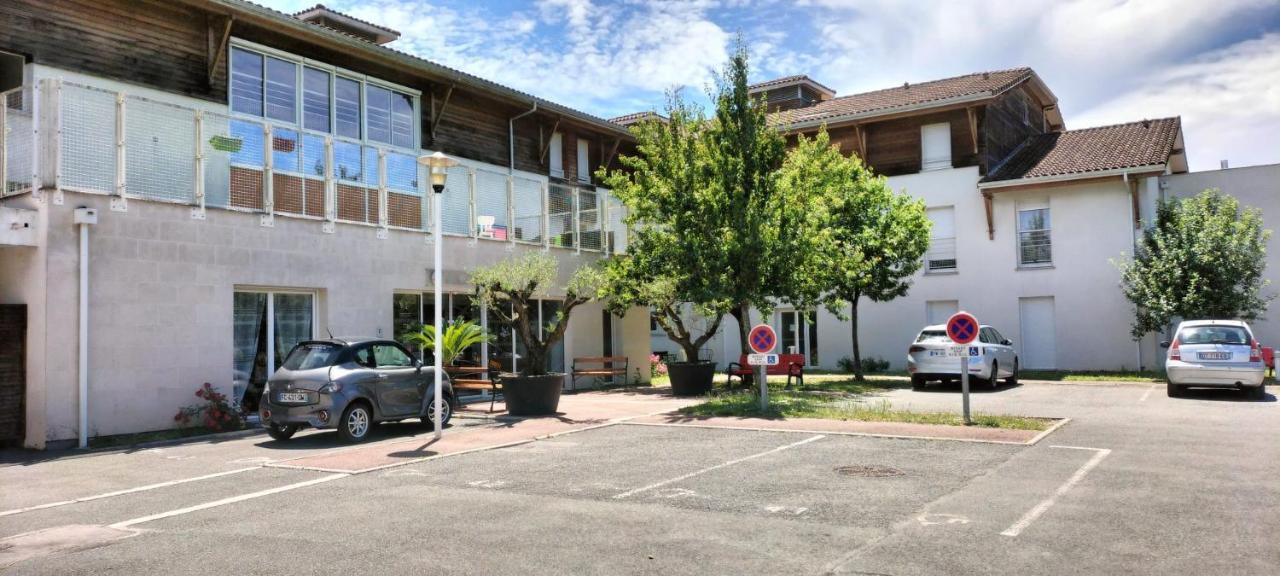 Villa Rose De Mons - Residence Services Senior La Brede Ngoại thất bức ảnh